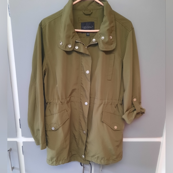 Lightweight Jacket - Picture 3 of 4